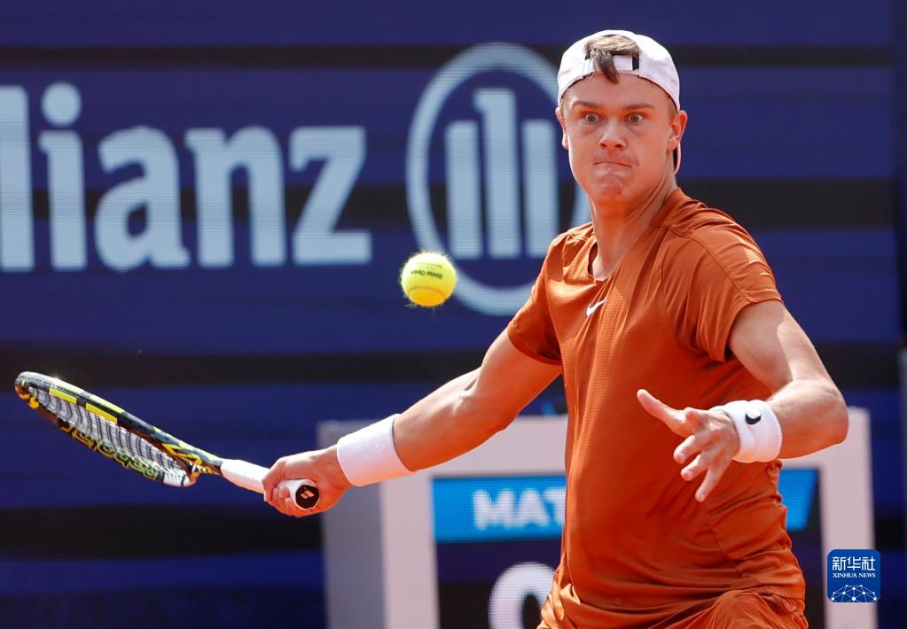 而留下了遗 而留下了遗