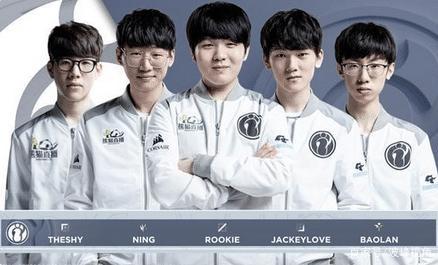 而湖人仅排 而湖人仅排