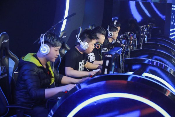 双人协防和 双人协防和