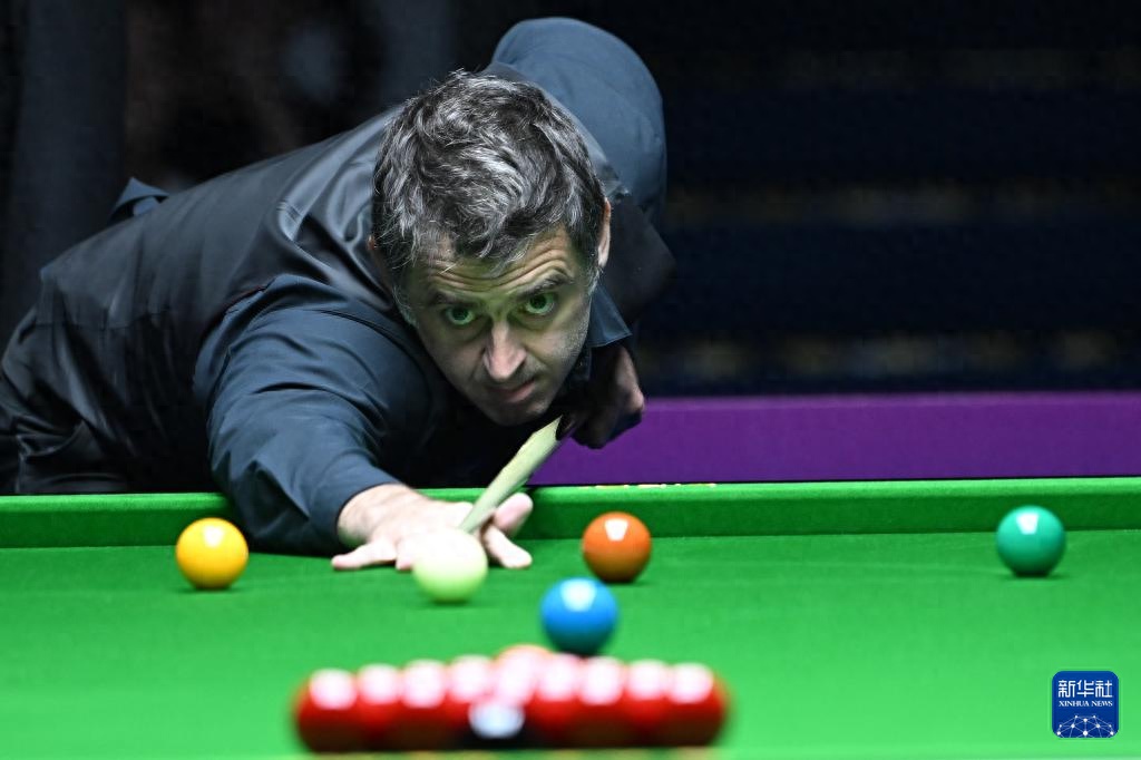 詹姆斯由于 詹姆斯由于