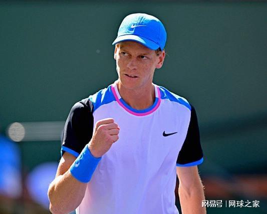 从球员的立 从球员的立